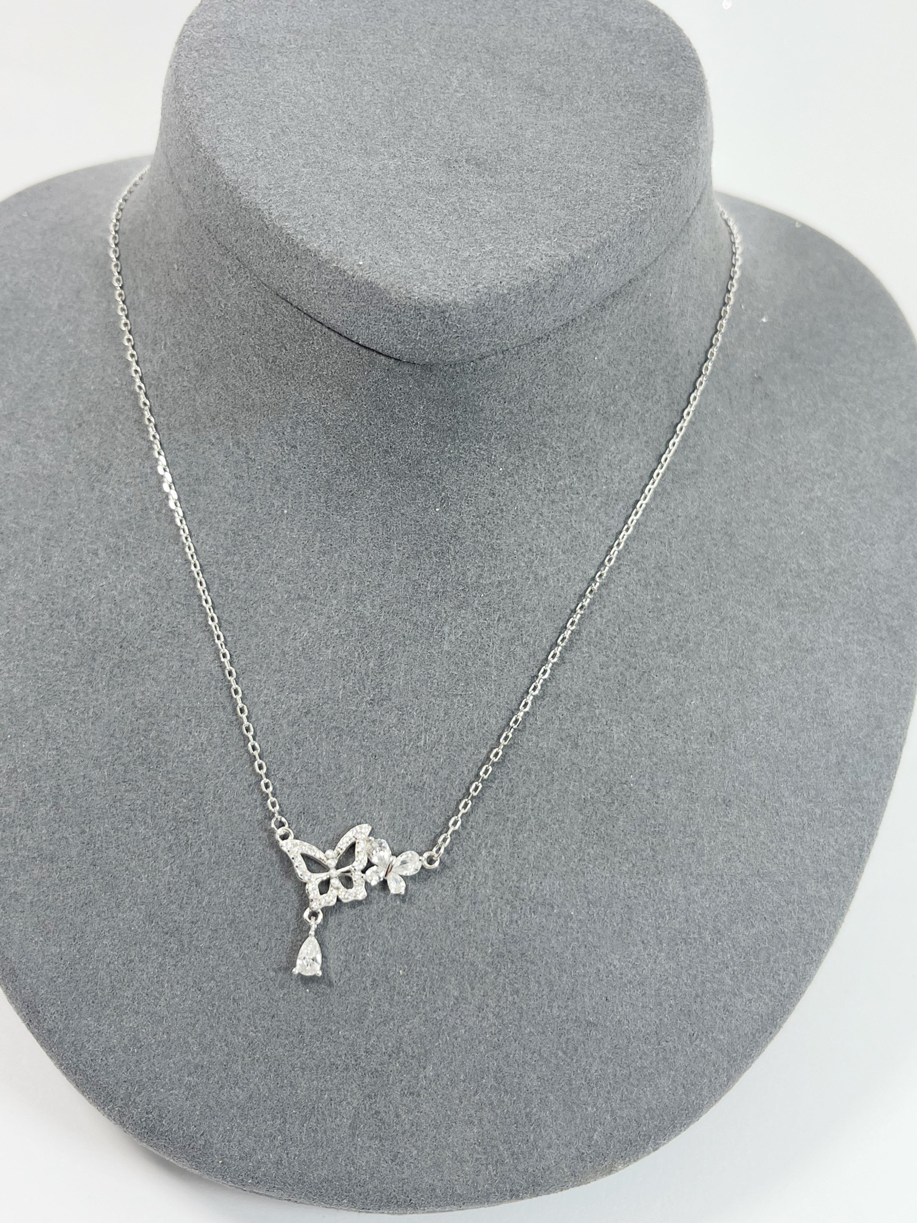 İncili Kelebek Minimal Kolye